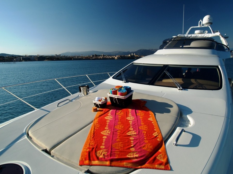 Luxury Yacht Luxury Yacht