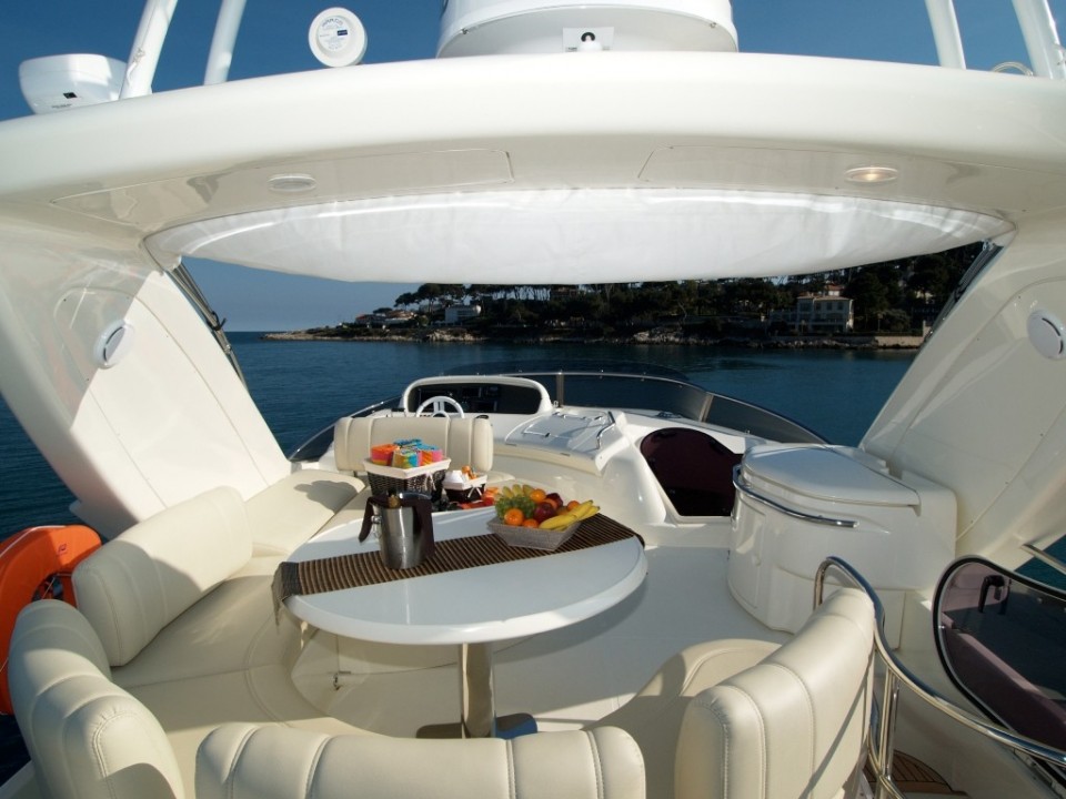 Luxury Yacht Luxury Yacht