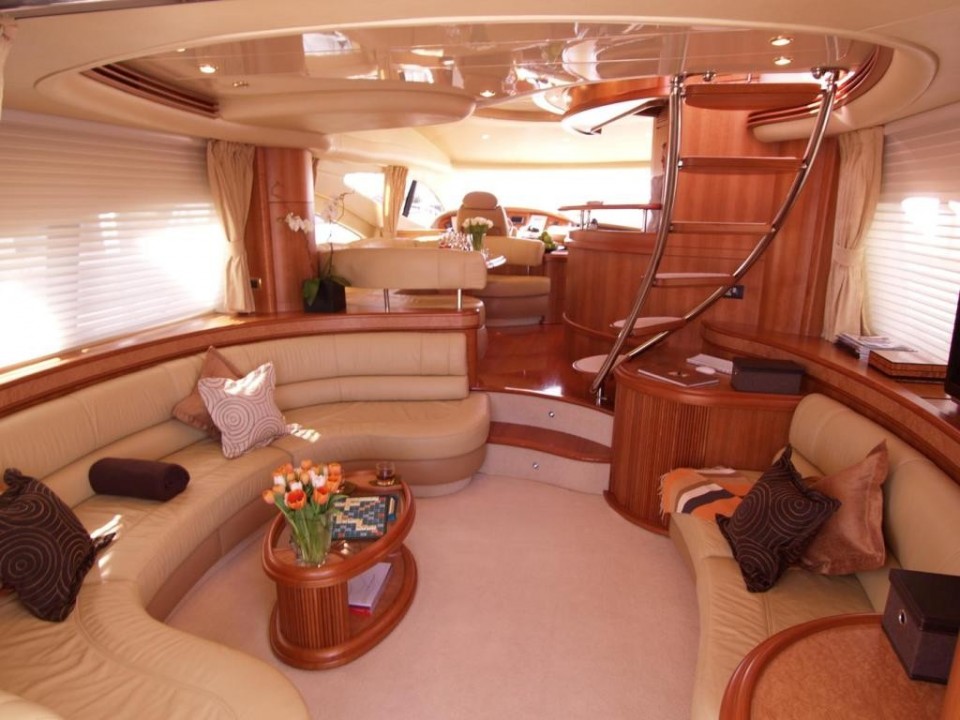 Luxury Yacht Luxury Yacht