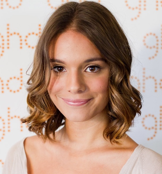 Waved Bob Hair Style Waved Bob Hair Style