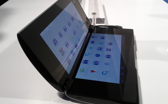 New Sony Tablet P Review New Sony Tablet P Review
